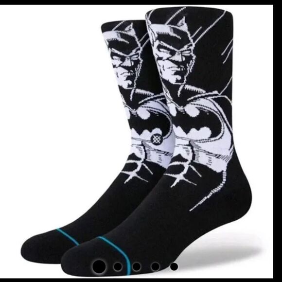 STANCE NWT BATMAN CASUAL UNI SOCKS IN SIZE SMALL - Picture 1 of 5